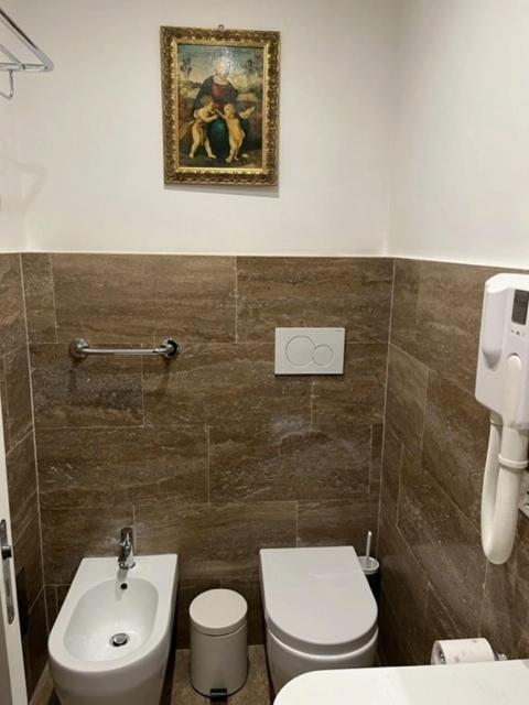 Camera X2 Con Splendida Vista Sulle Terme Di Diocleziano E Sul Chiostro Di Michelangelo โรม ภายนอก รูปภาพ